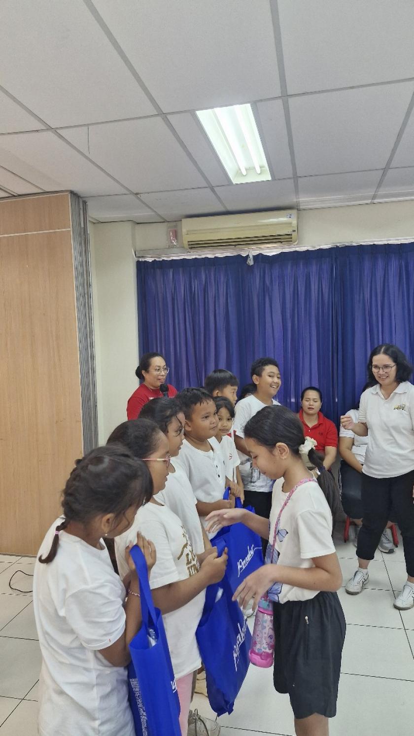 Kebersamaan dengan Sister School